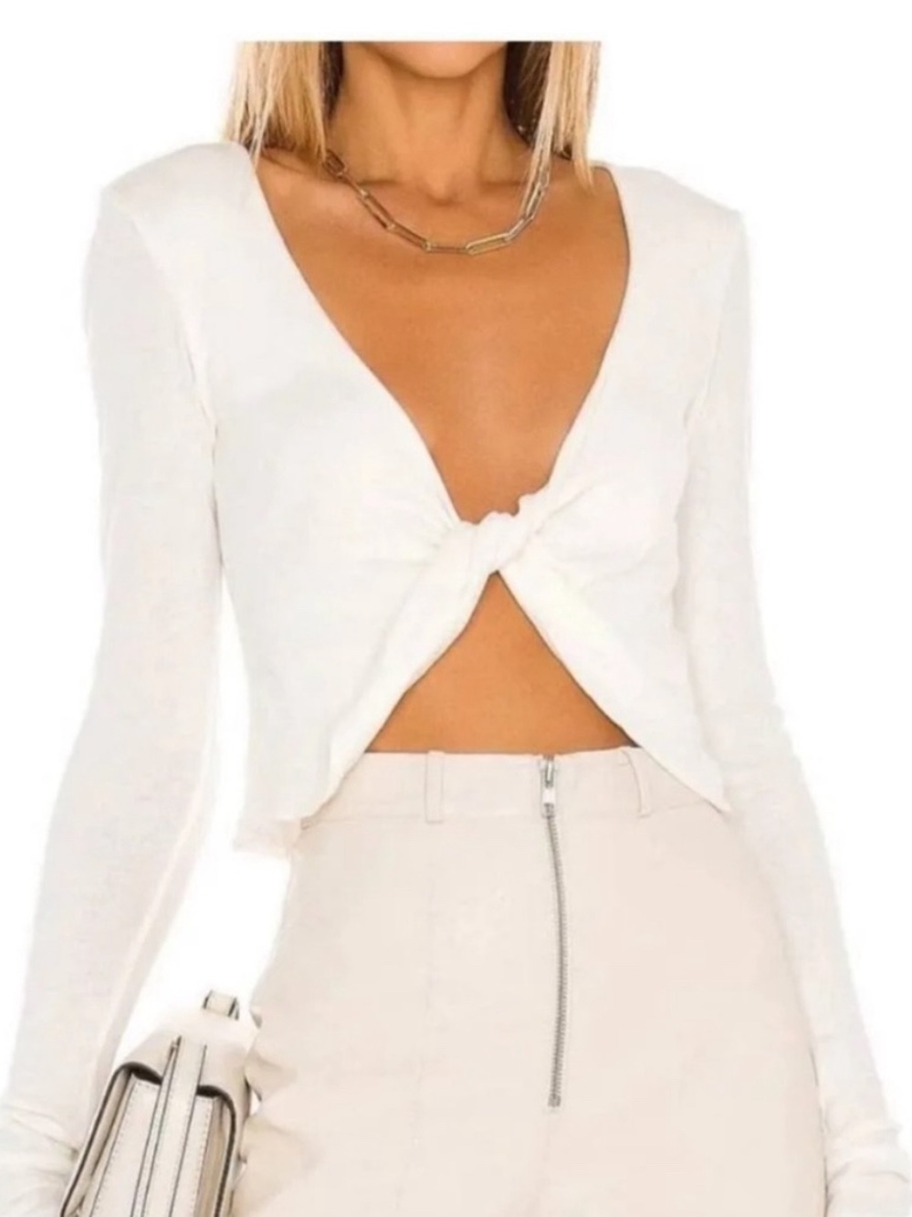 Knot-Front Long Sleeve Crop Top in White